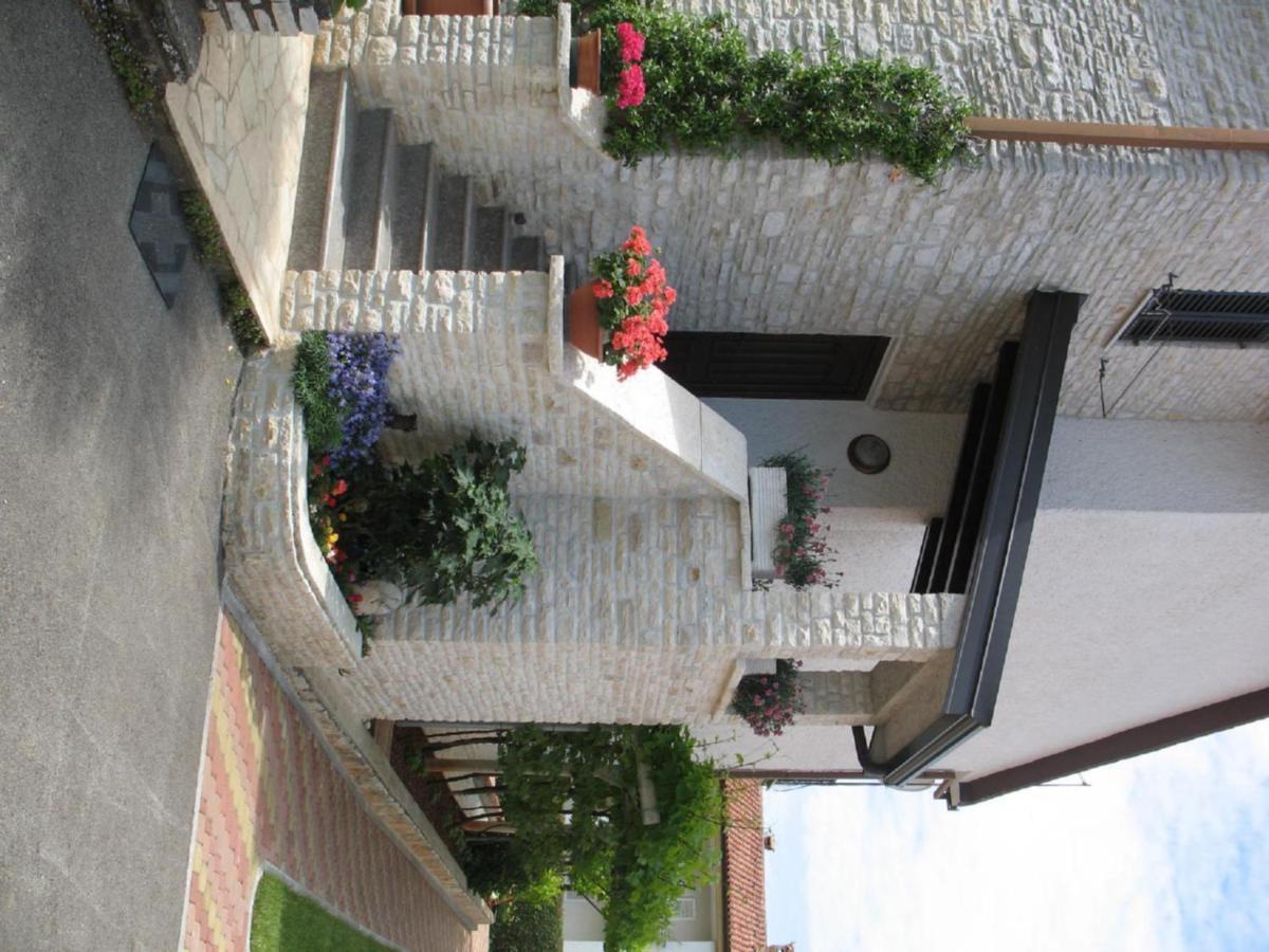 Apartmani Villa Otilija Porec Luaran gambar