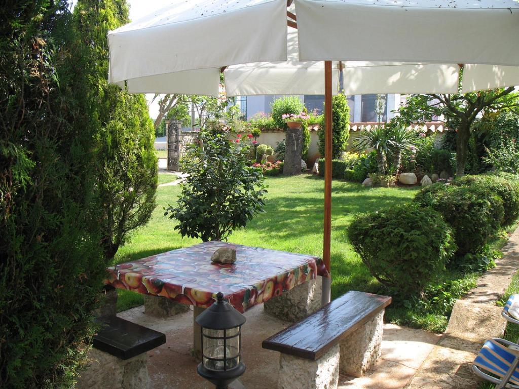 Apartmani Villa Otilija Porec Luaran gambar