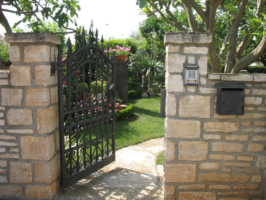 Apartmani Villa Otilija Porec Luaran gambar