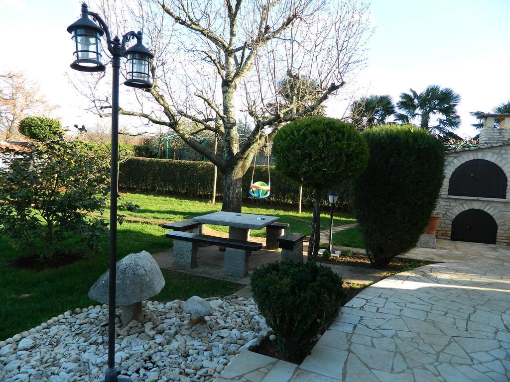 Apartmani Villa Otilija Porec Luaran gambar