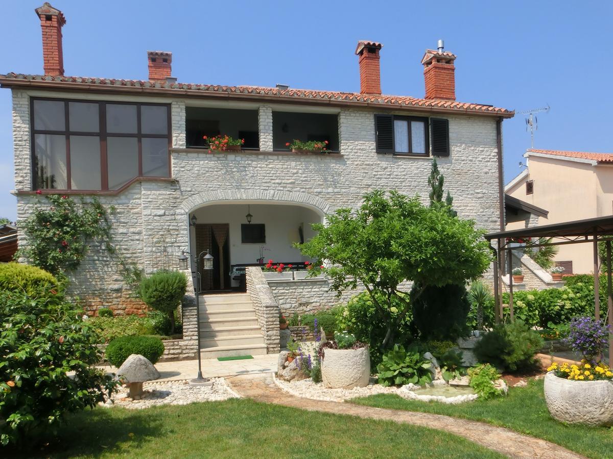 Apartmani Villa Otilija Porec Luaran gambar