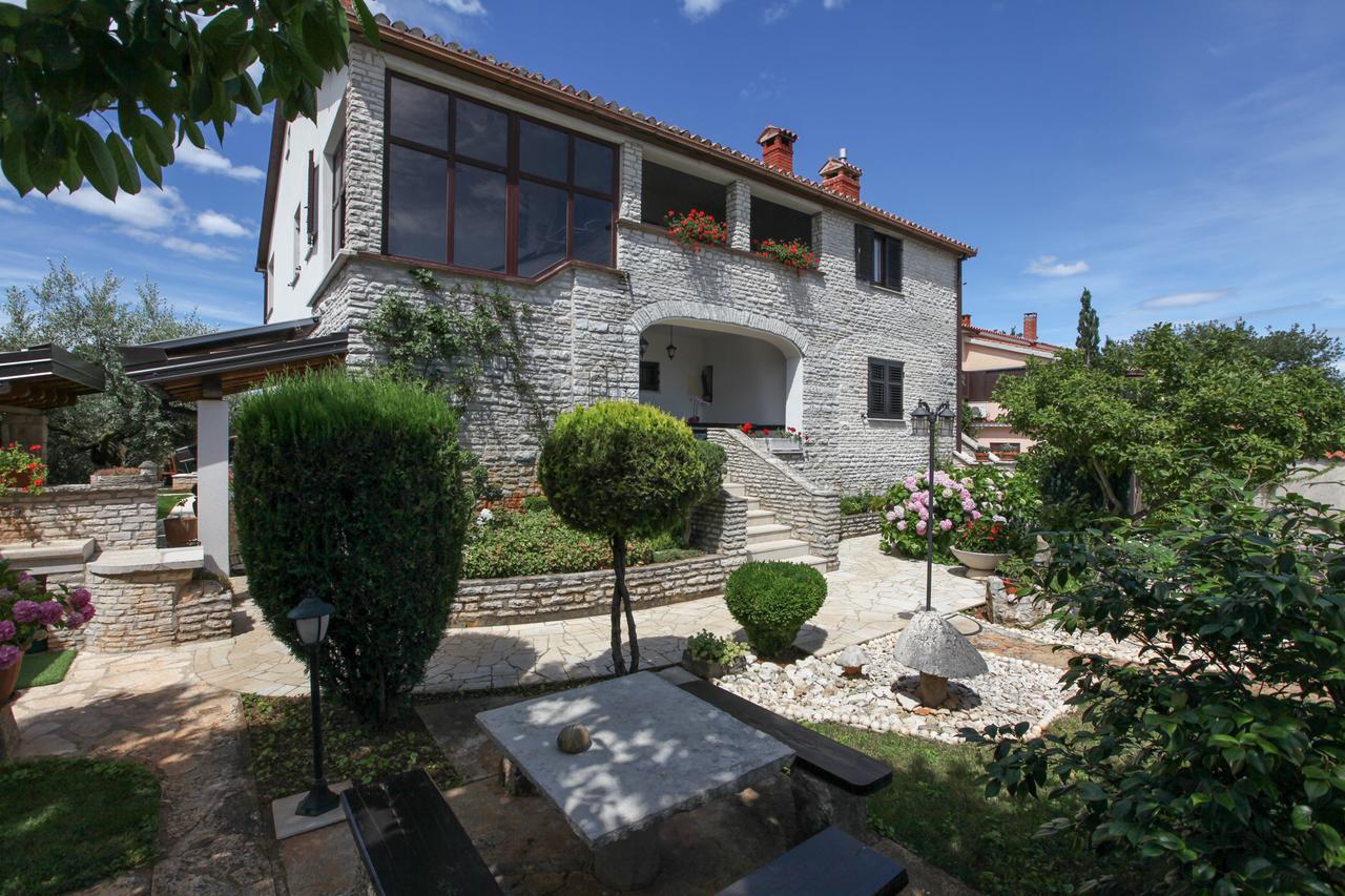 Apartmani Villa Otilija Porec Luaran gambar